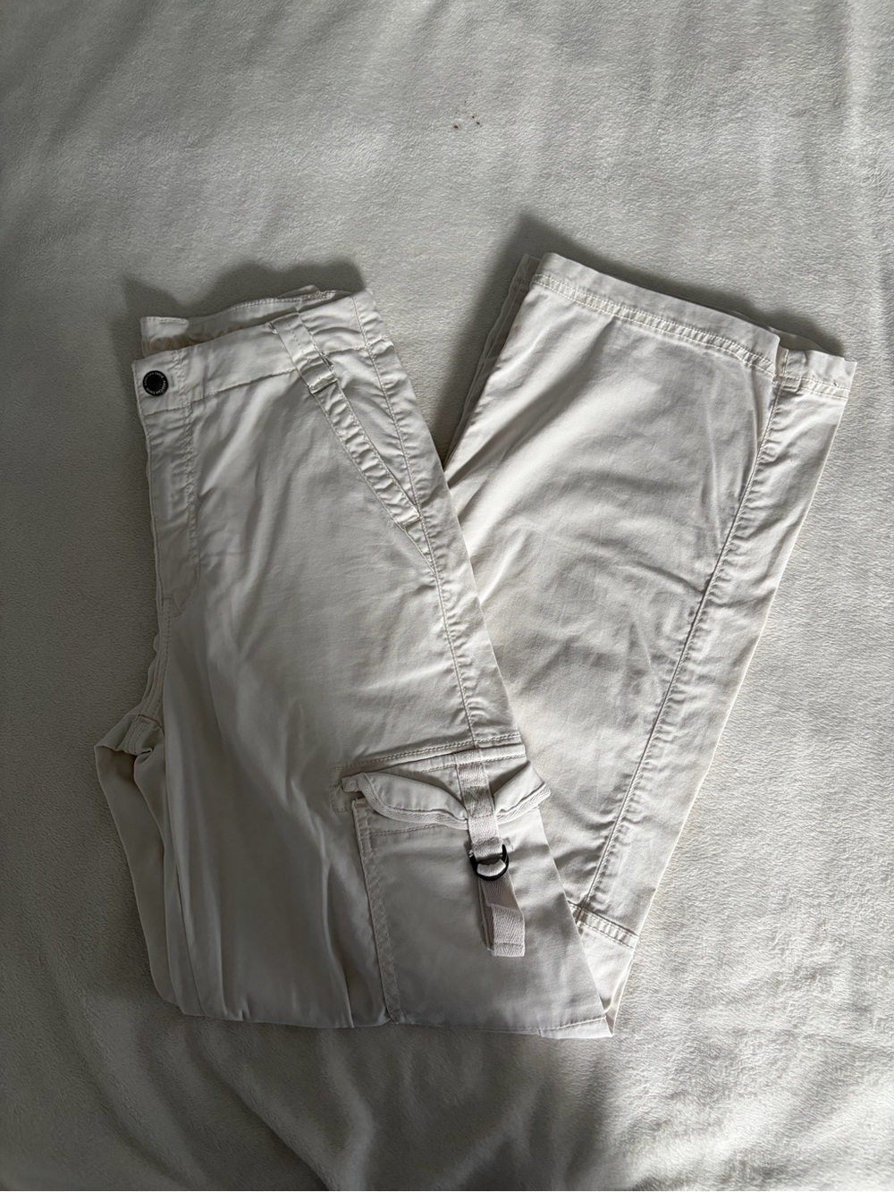 American Eagle Lightweight Cream Cargo Pants